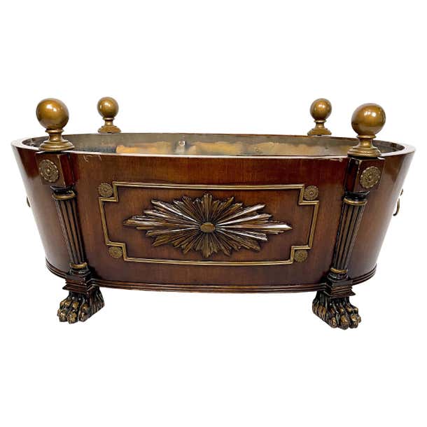 George III Style Large Scale Classical Wine Cooler Cellarette or Jardiniére